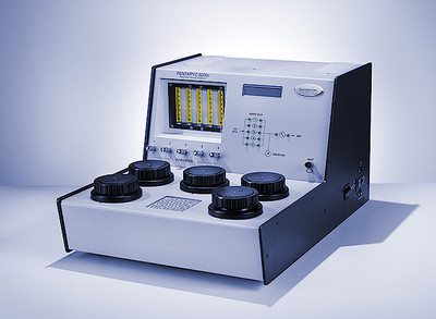 用于測量真實密度的五站氣體比重計：PentaPyc 和 PentaFoam &nbsp;5200e Foam/ 5200e