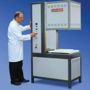 卡博萊特LTH頂部升降式箱式爐Carbolite