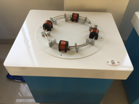 “粒子”加速器模擬演示